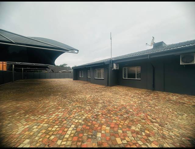 999M² OFFICE FOR SALE IN PARKDENE